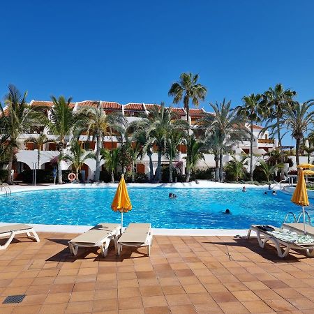 Studio Apartment No 1 Directly On The Beach And Sea, Terrace, Heated Pool, Wifi Playa de las Américas Kültér fotó