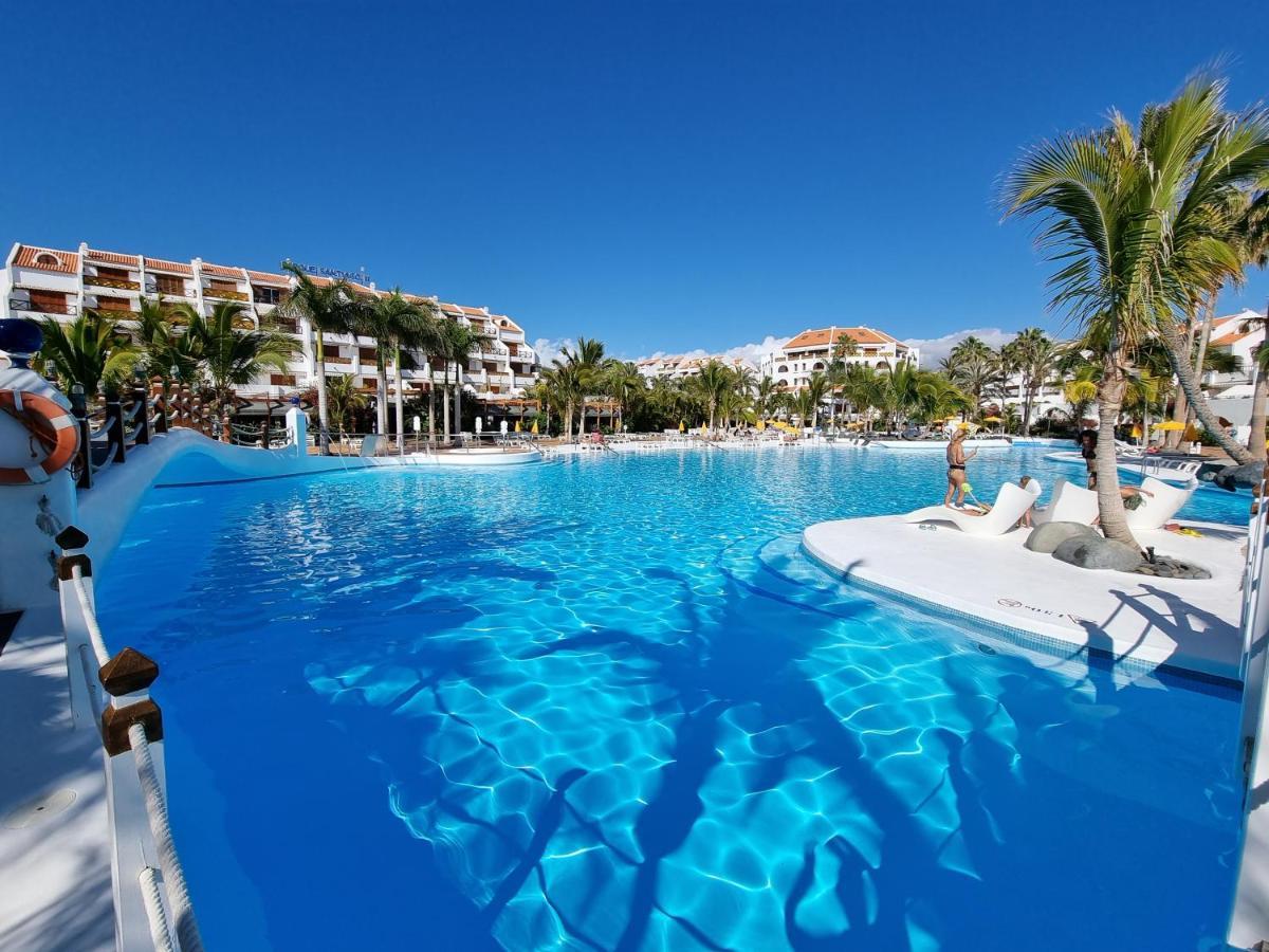 Studio Apartment No 1 Directly On The Beach And Sea, Terrace, Heated Pool, Wifi Playa de las Américas Kültér fotó