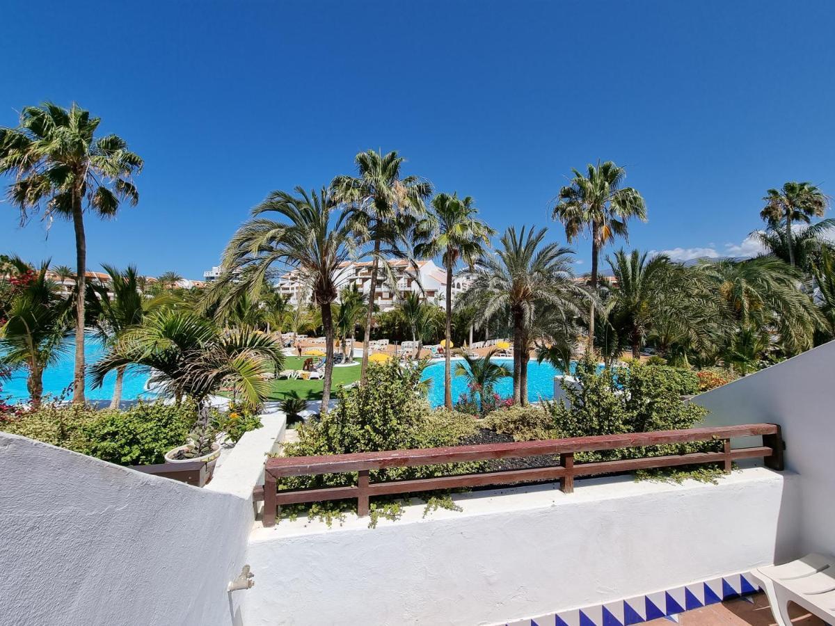 Studio Apartment No 1 Directly On The Beach And Sea, Terrace, Heated Pool, Wifi Playa de las Américas Kültér fotó